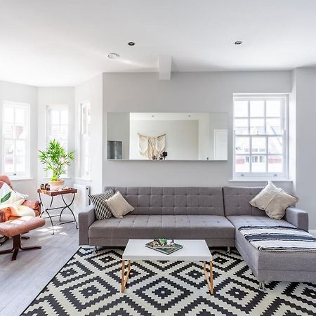 2 Bedroom Apartments With Sofa Bed In Southend 外观 照片
