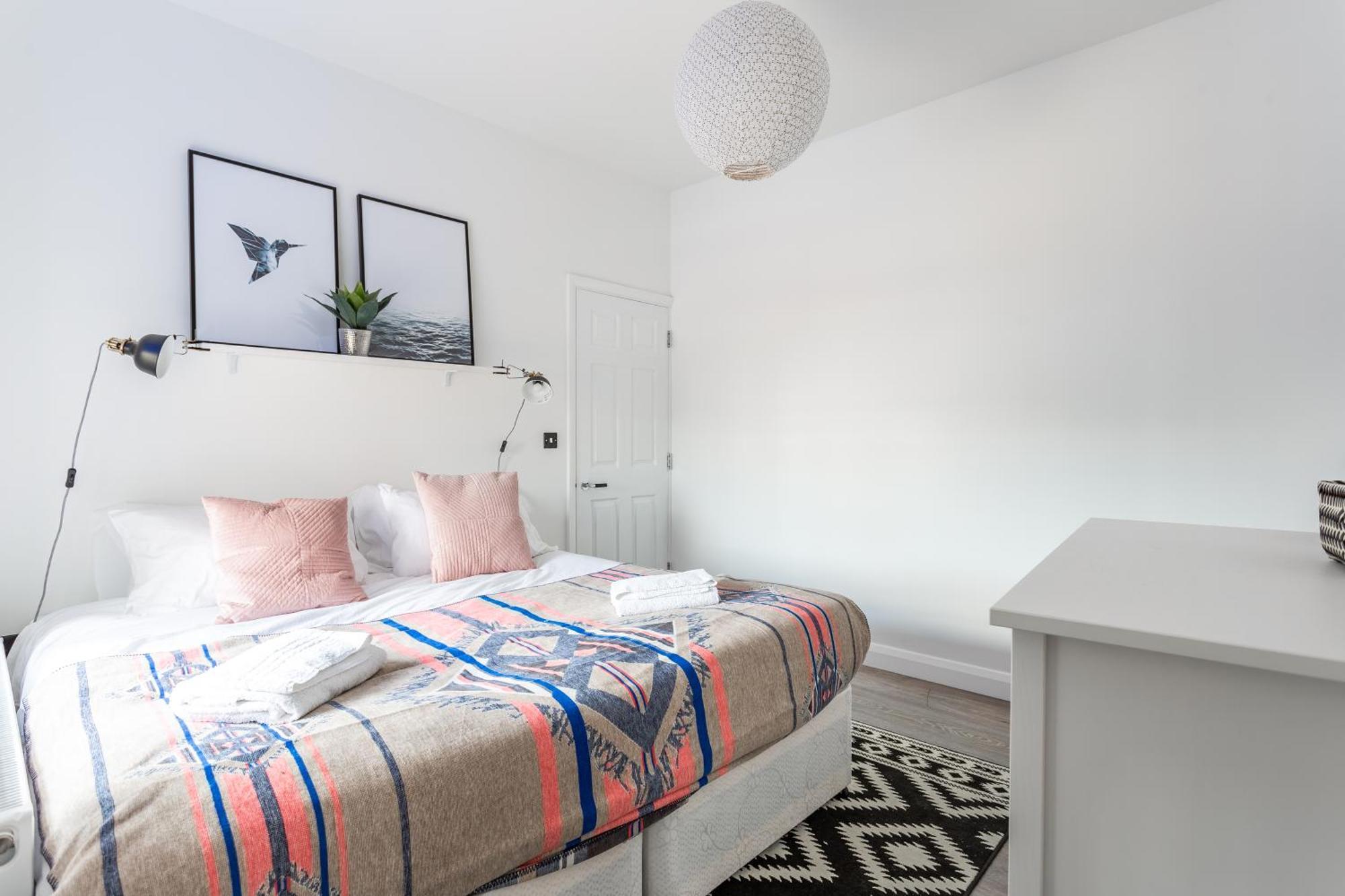 2 Bedroom Apartments With Sofa Bed In Southend 外观 照片